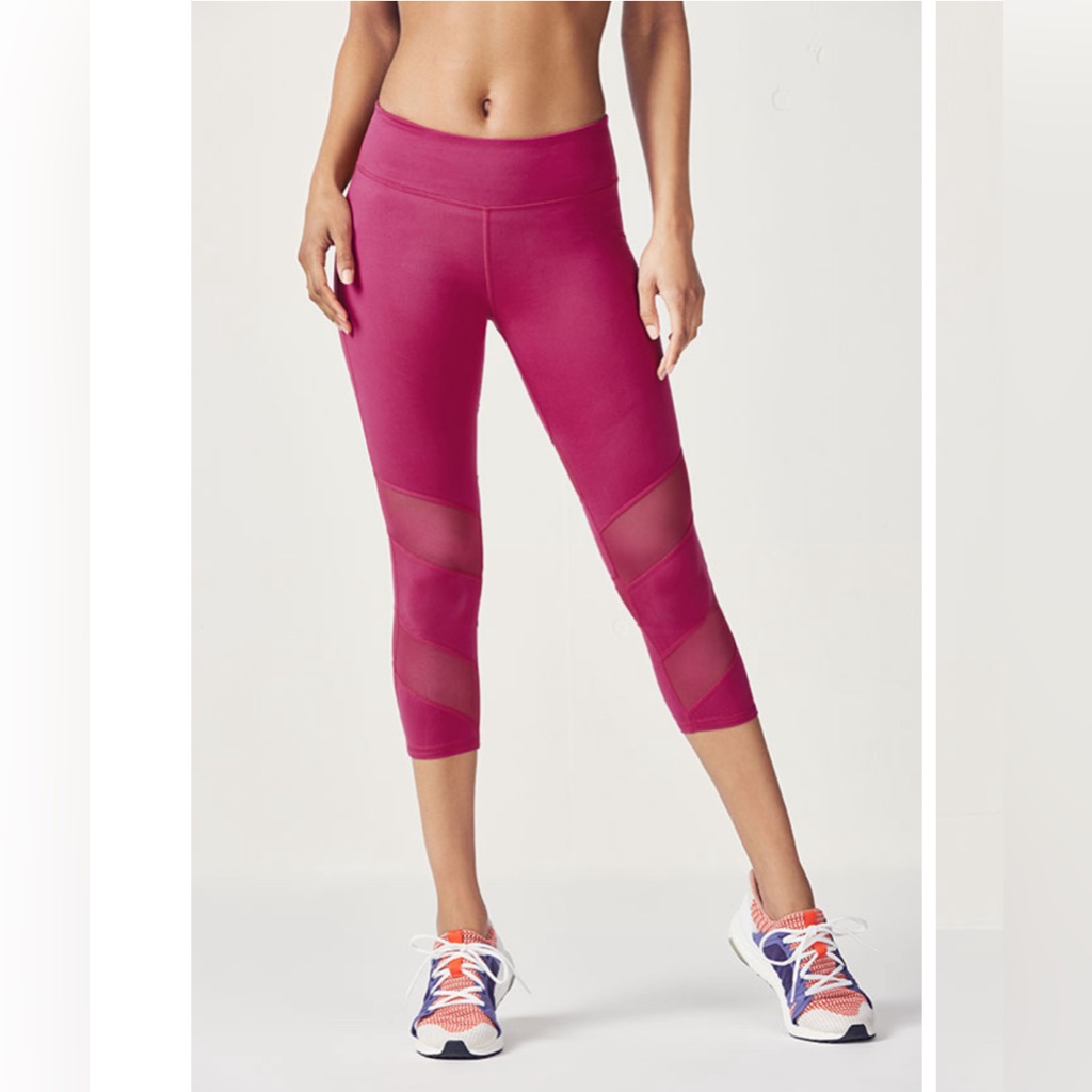Fabletics Pink Gaviota Cropped Leggings Size Large